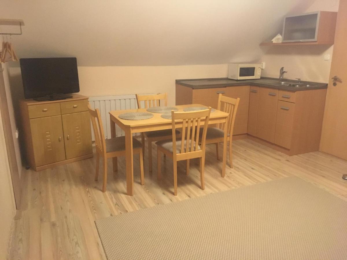 Anonim Apartman Віллань Екстер'єр фото